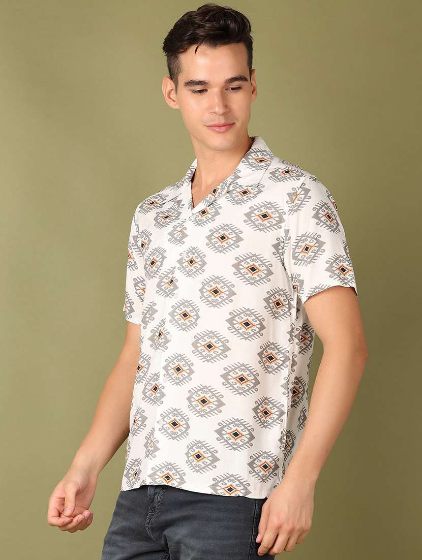 men printed short sleeves casual shirt - 21513469 -  Standard Image - 2