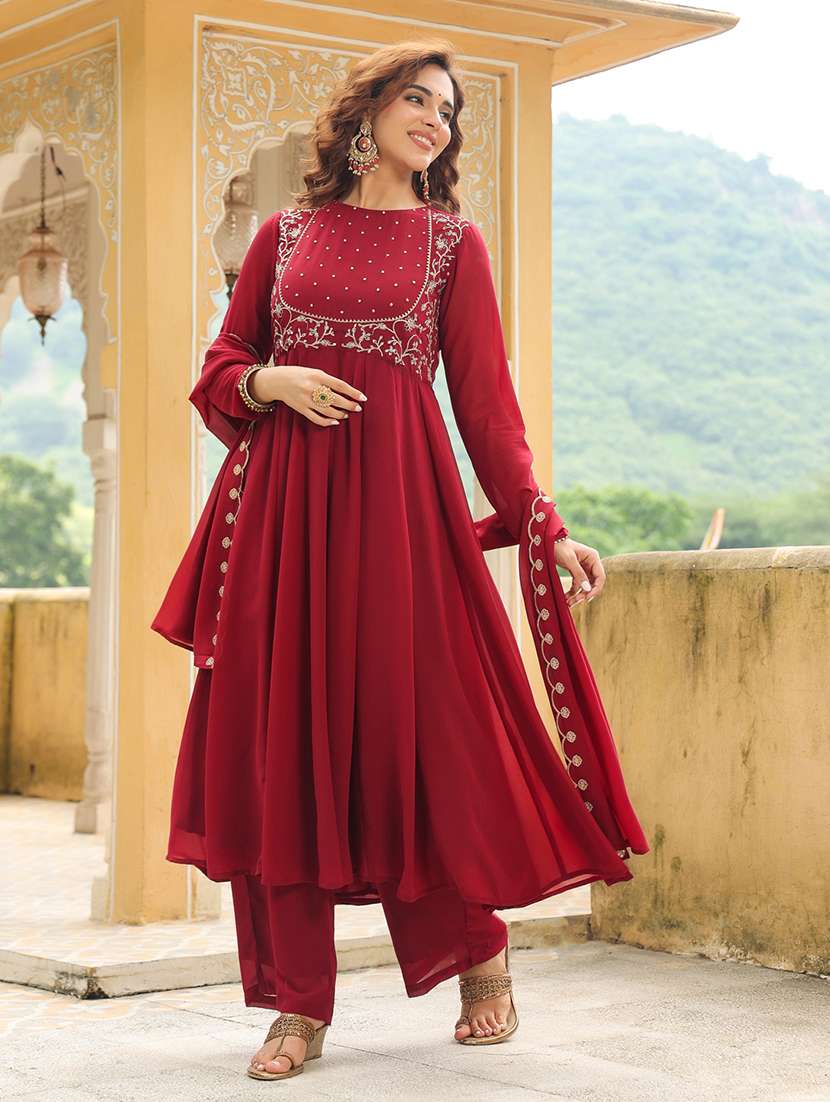 women maroon suit set - 21514113 - Standard Image - 2