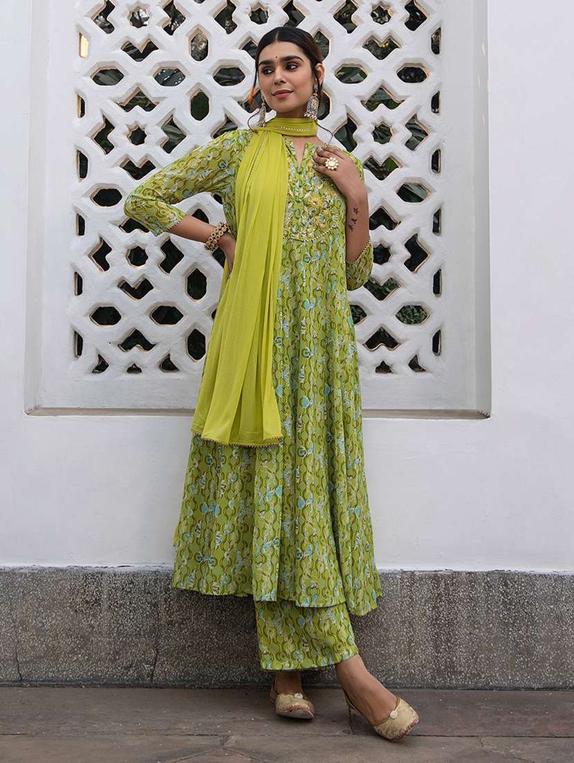 green printed kurta pant set with dupatta