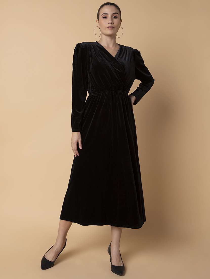 women black solids v neck a-line dress