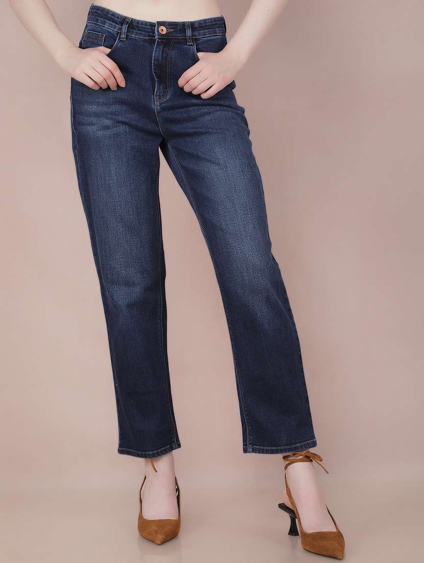 women blue straight fit jeans