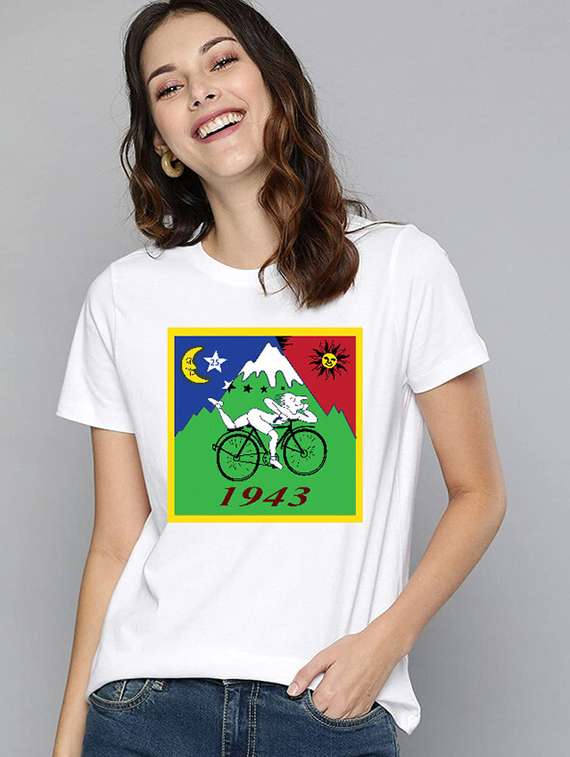 women white front print t-shirt