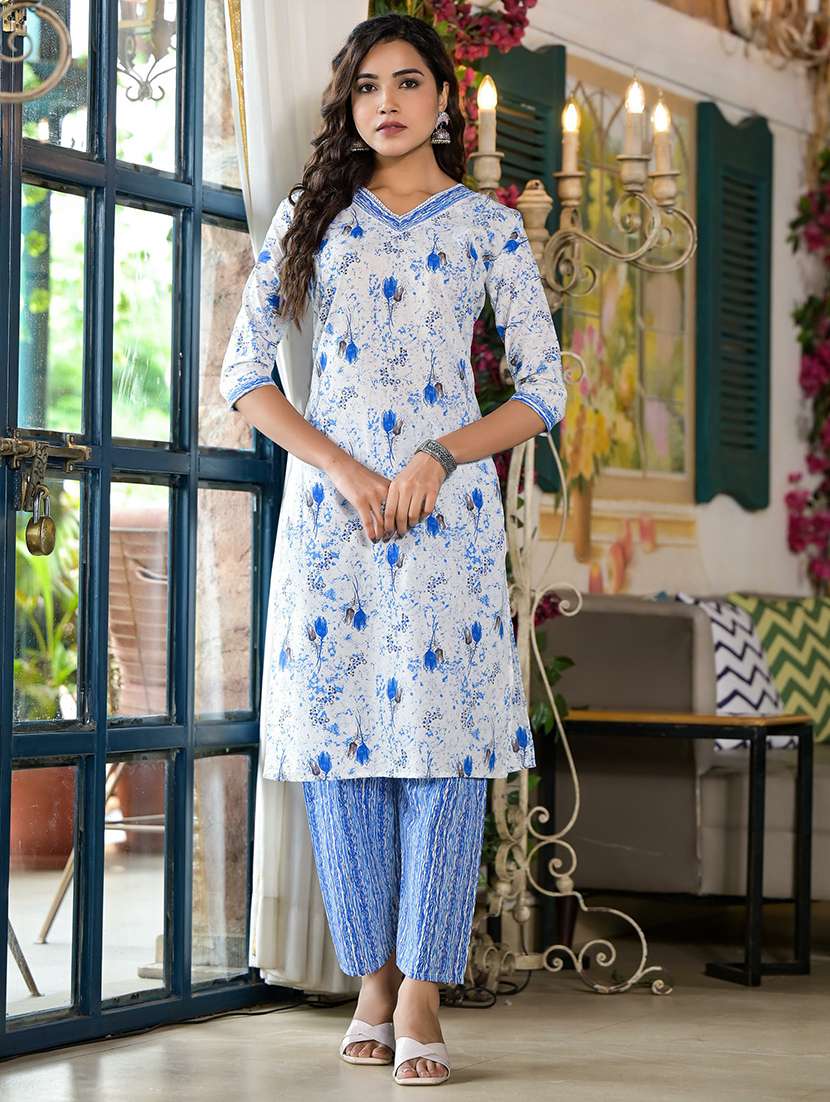 women blue floral kurta pant set