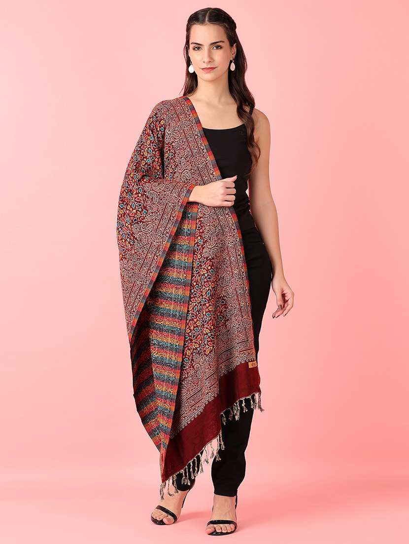 women self design winter stole - 21519302 -  Standard Image - 2