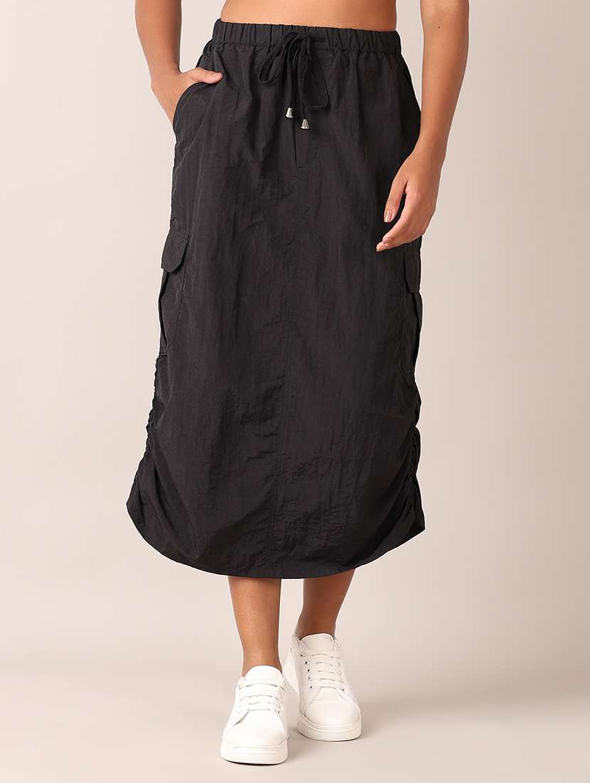 women solid high rise cargo skirt