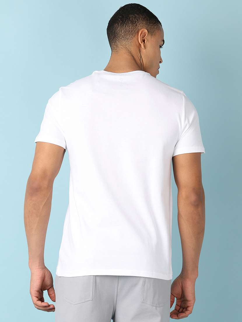 men short sleeves chest print t-shirt - 21519768 -  Standard Image - 2