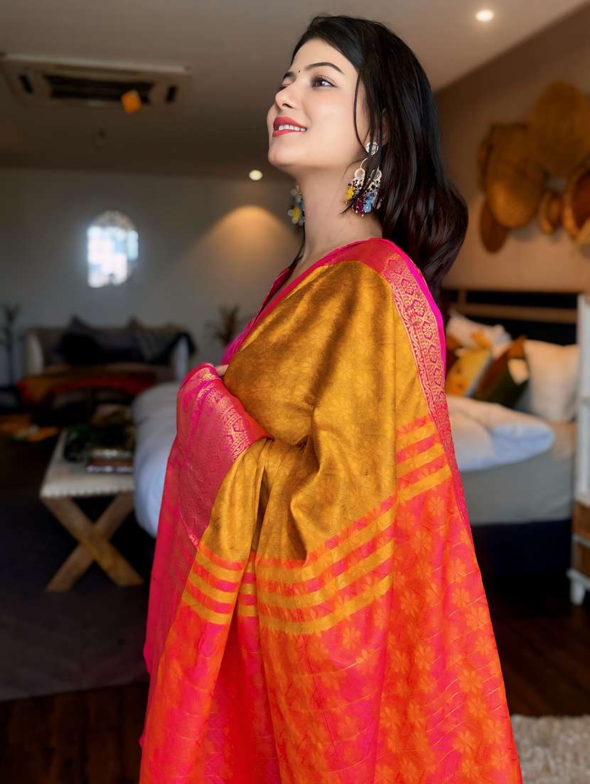 women self design dharmavaram zari bordered saree - 21520565 -  Standard Image - 2