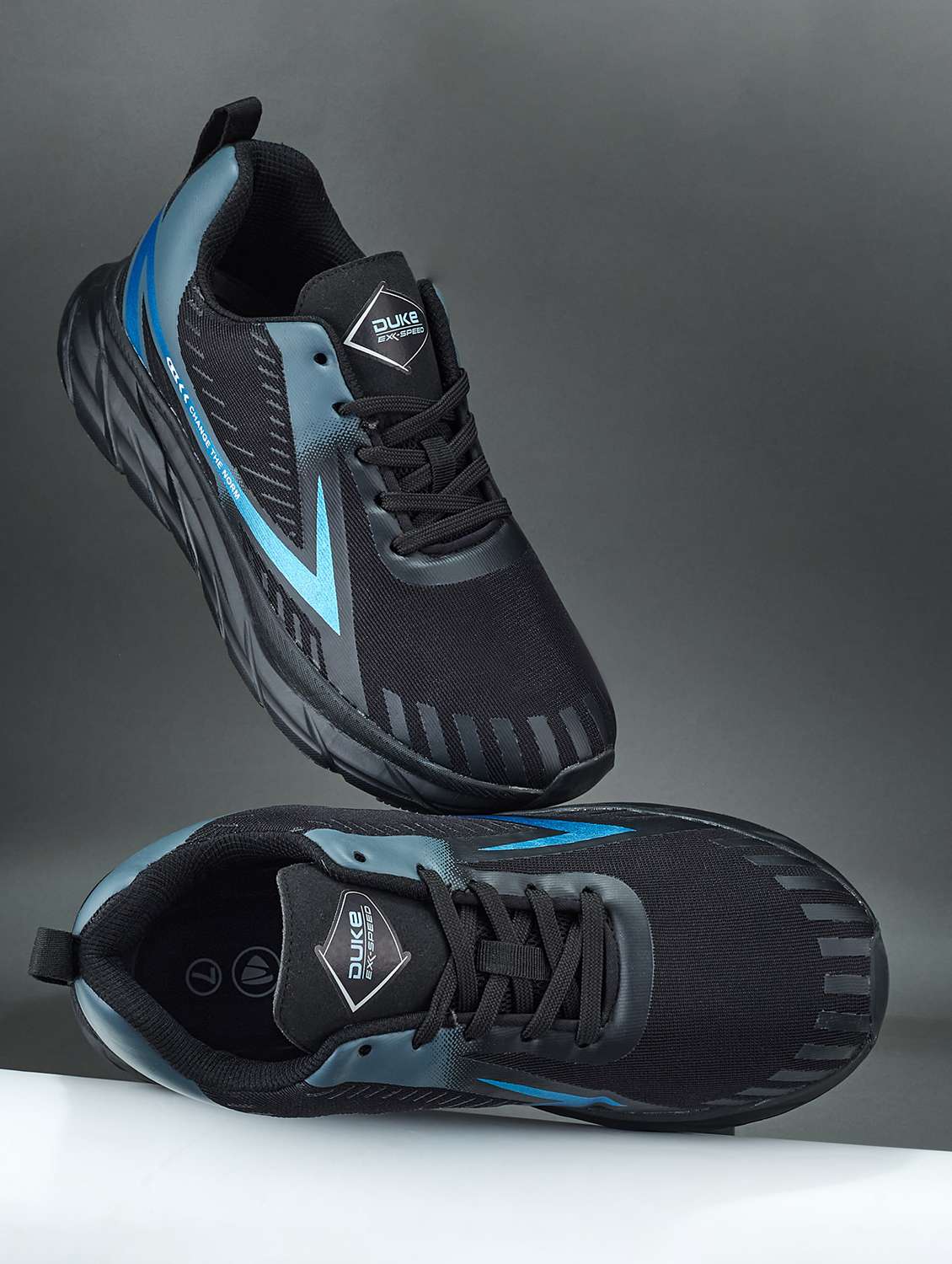 men black sport shoe