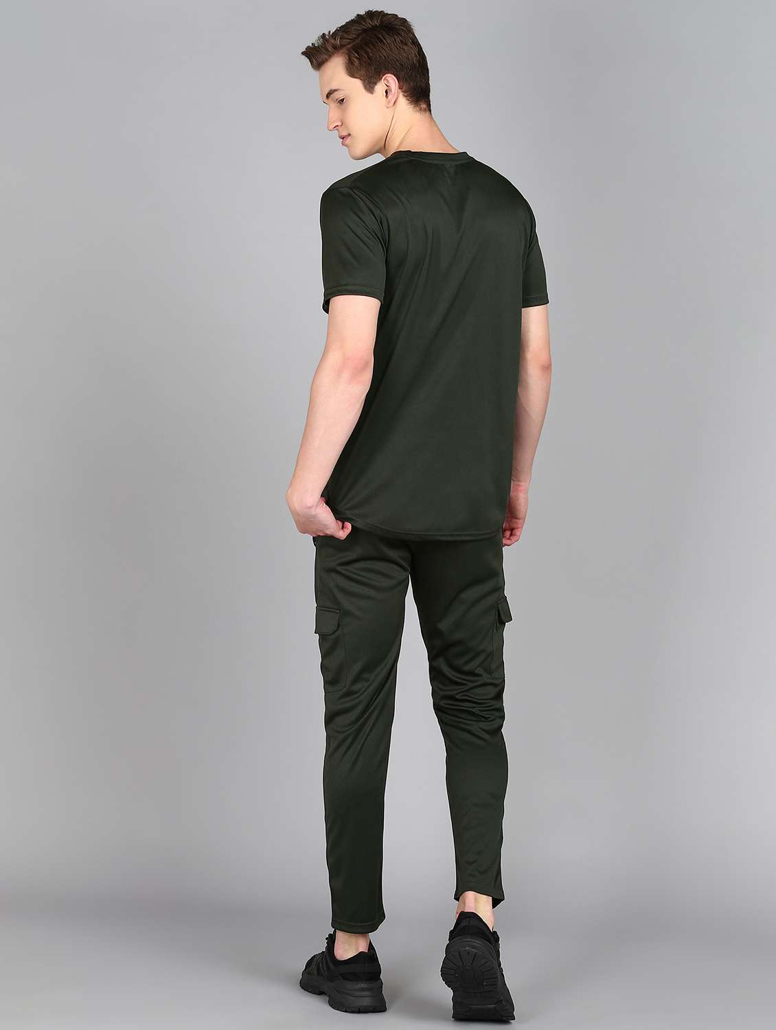 men solid full length track suit - 21522127 -  Standard Image - 2