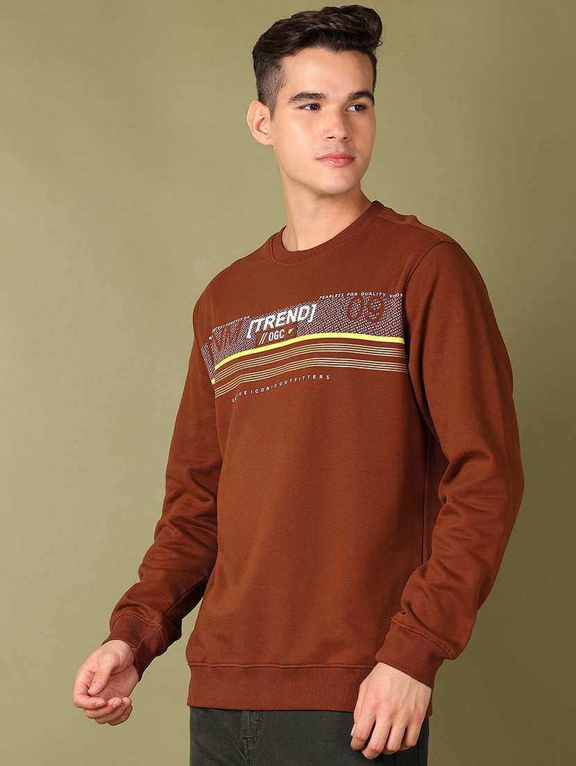 men chest print round neck sweatshirt - 21522842 -  Standard Image - 2