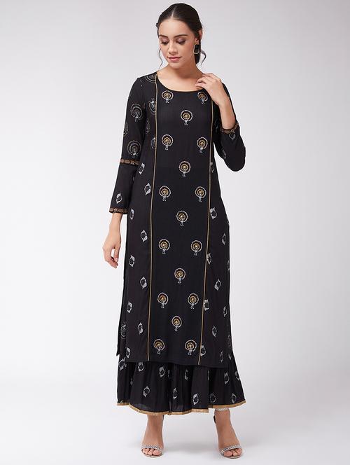 women black round neck straight kurta - 21523196 -  Standard Image - 0