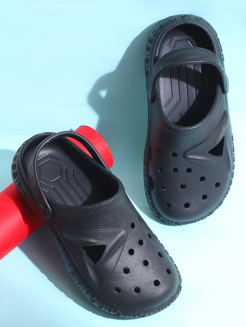 women black solid clogs - 21527828 - Zoom Image - 0