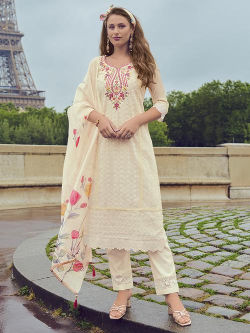 women three quarter sleeve kurta pant with dupatta set - 21527956 - Standard Image - 0