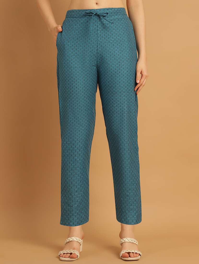 women printed ankle length flat front trouser