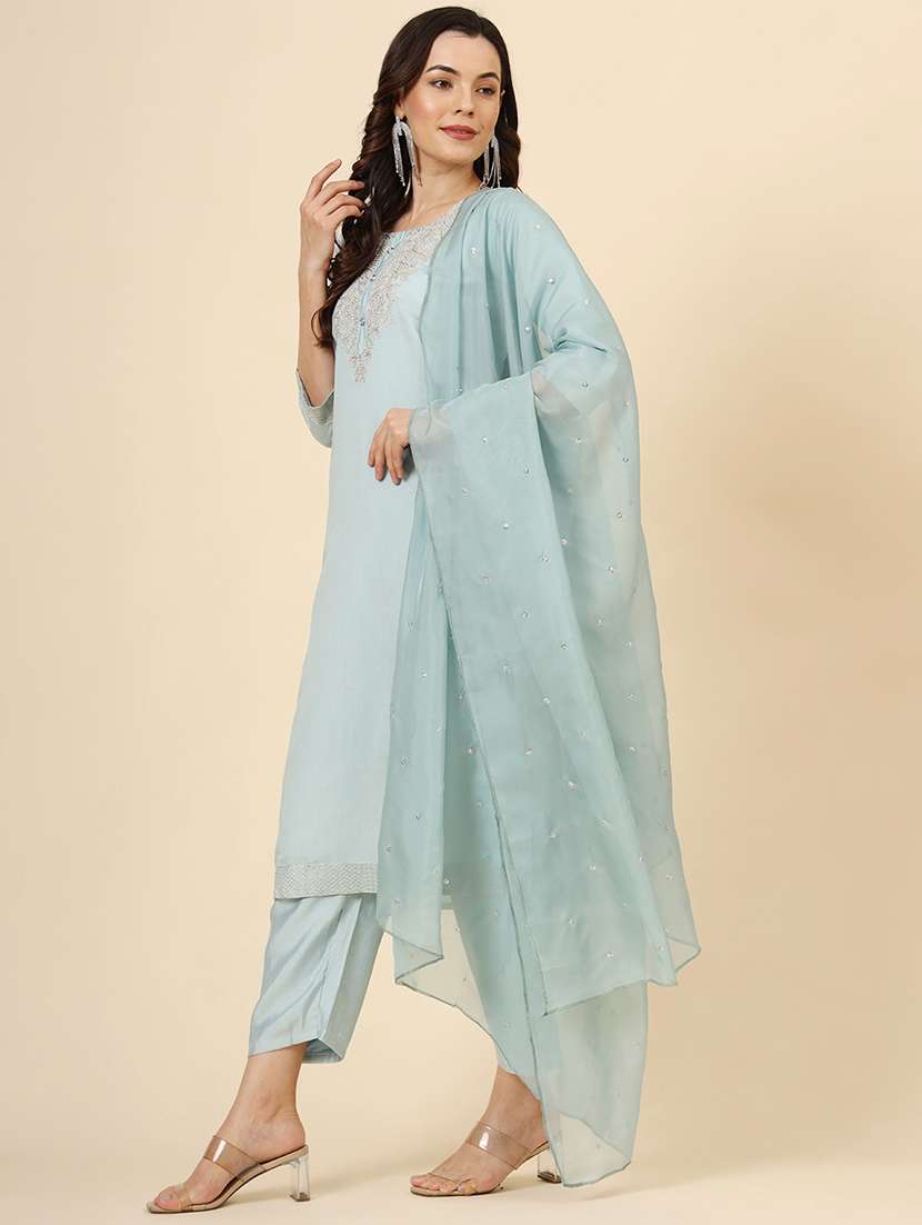 women round neck kurta pant set with dupatta - 21530087 -  Standard Image - 2