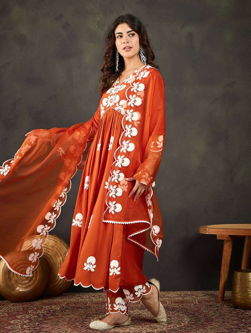 Women Kurta Pant Set With Dupatta 