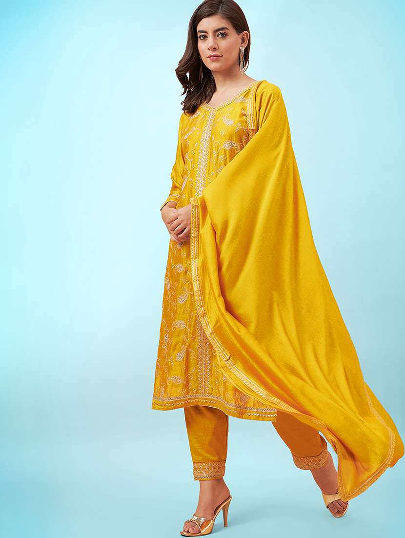 women kurta pant set with dupatta - 21531259 - Standard Image - 2