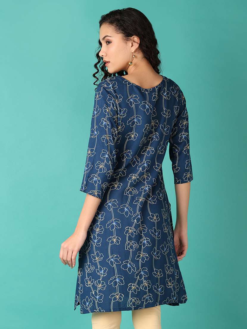 women three quarter sleeve straight kurta - 21531589 -  Standard Image - 2