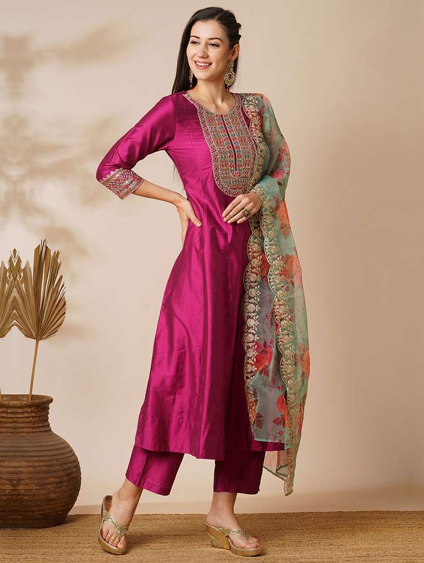 globus women pink embroidered yoke panelled anarkali kurta with pants & scalloped border organza dupatta festive set