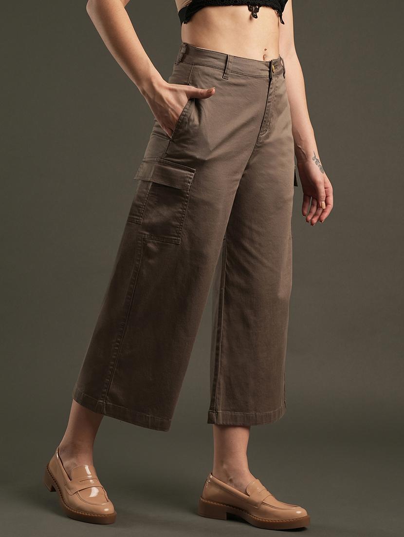 globus women dark grey cotton stretchable mid-rise relaxed fit flat front cropped wide leg trousers with cargo pocket - 21531878 - Standard Image - 2
