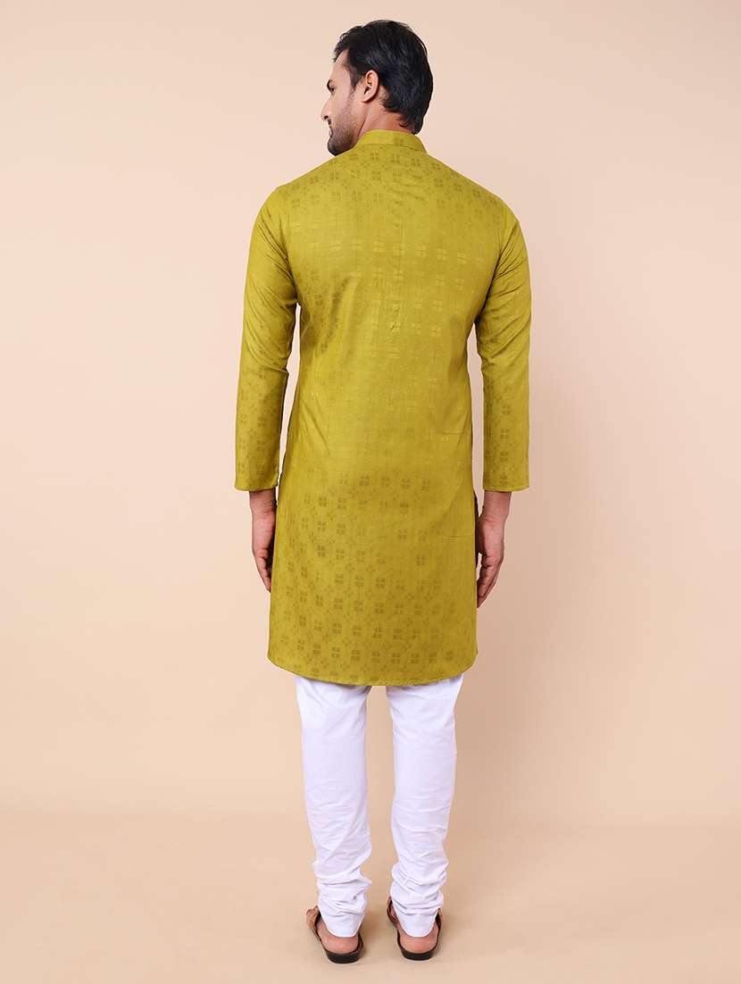 men self design mandarin neck kurta - 21532197 - Standard Image - 2