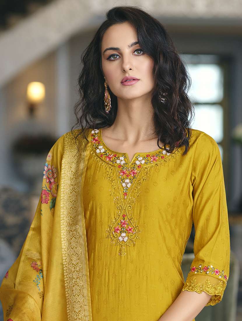 women embroidered kurta pant set with dupatta - 21532261 -  Standard Image - 2