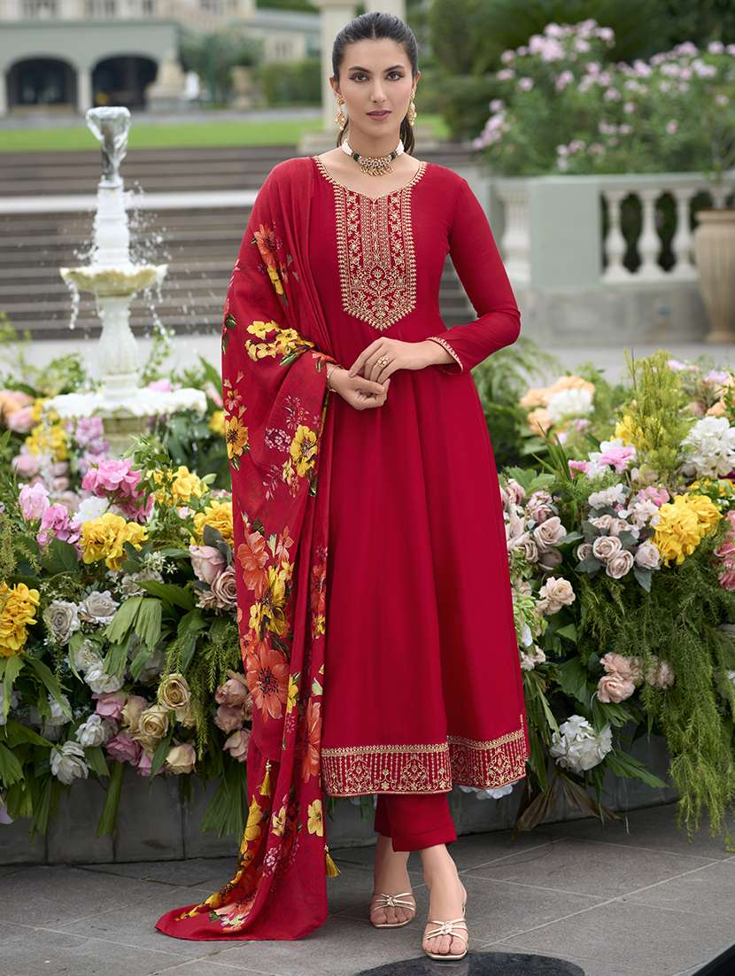 women embroidered kurta pant set with dupatta - 21532263 -  Zoom Image - 0