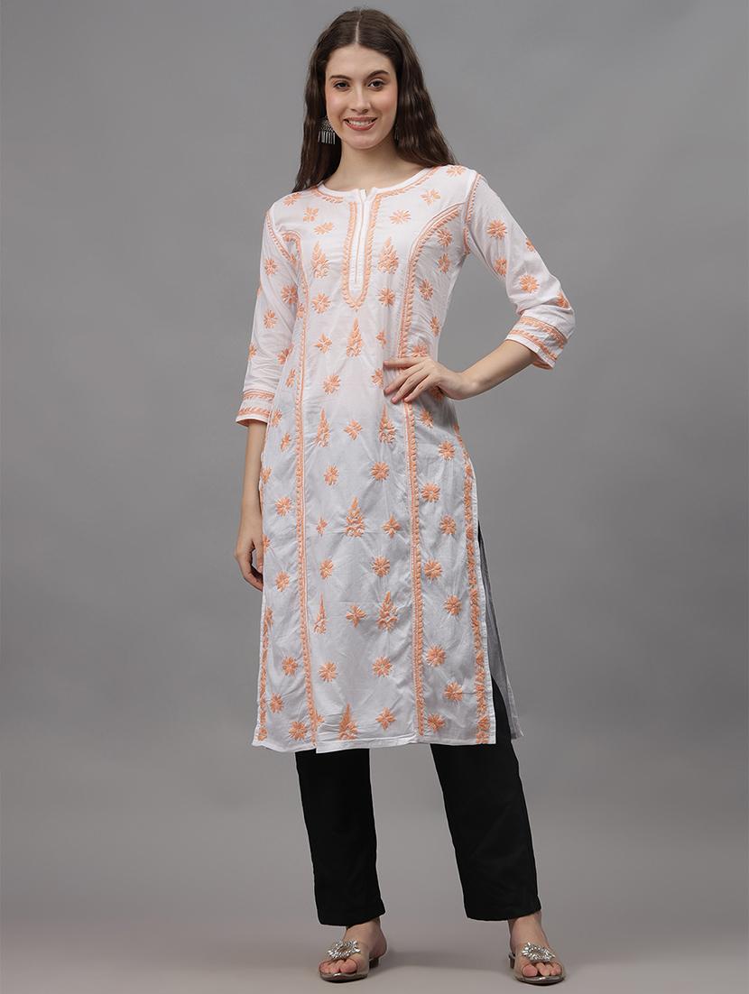 women three quarter sleeves chikankari kurta - 21532303 -  Zoom Image - 0