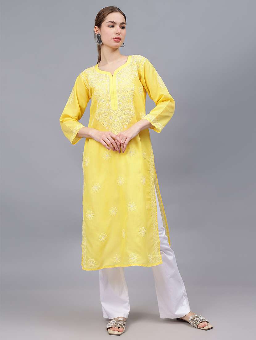 women three quarter sleeves chikankari kurta