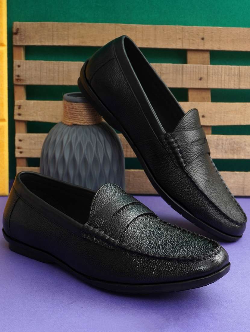 men black slip on loafer