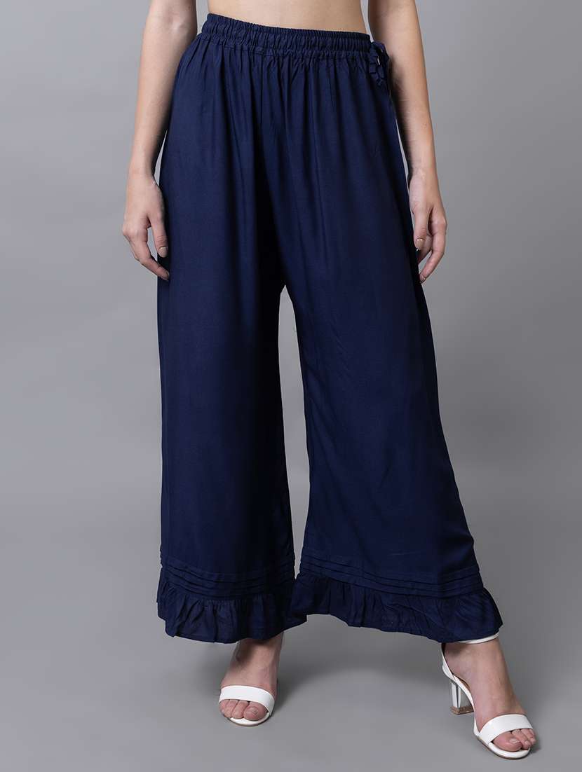 women solid flared palazzo