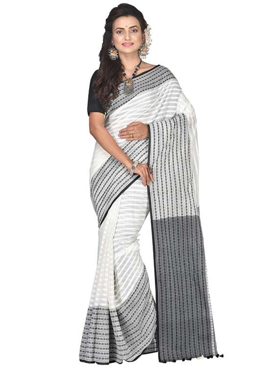 women striped handloom saree