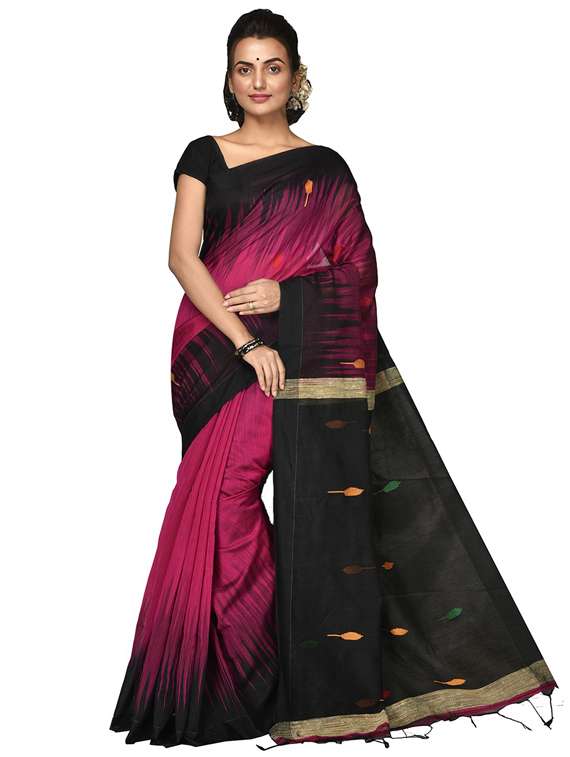 women self design handloom saree