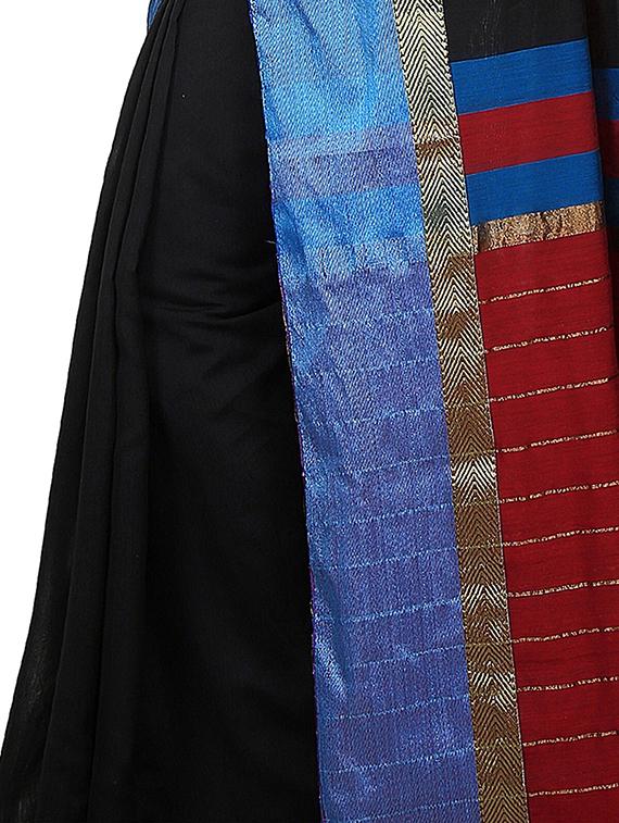 women solid with bordered saree - 21537221 - Standard Image - 2