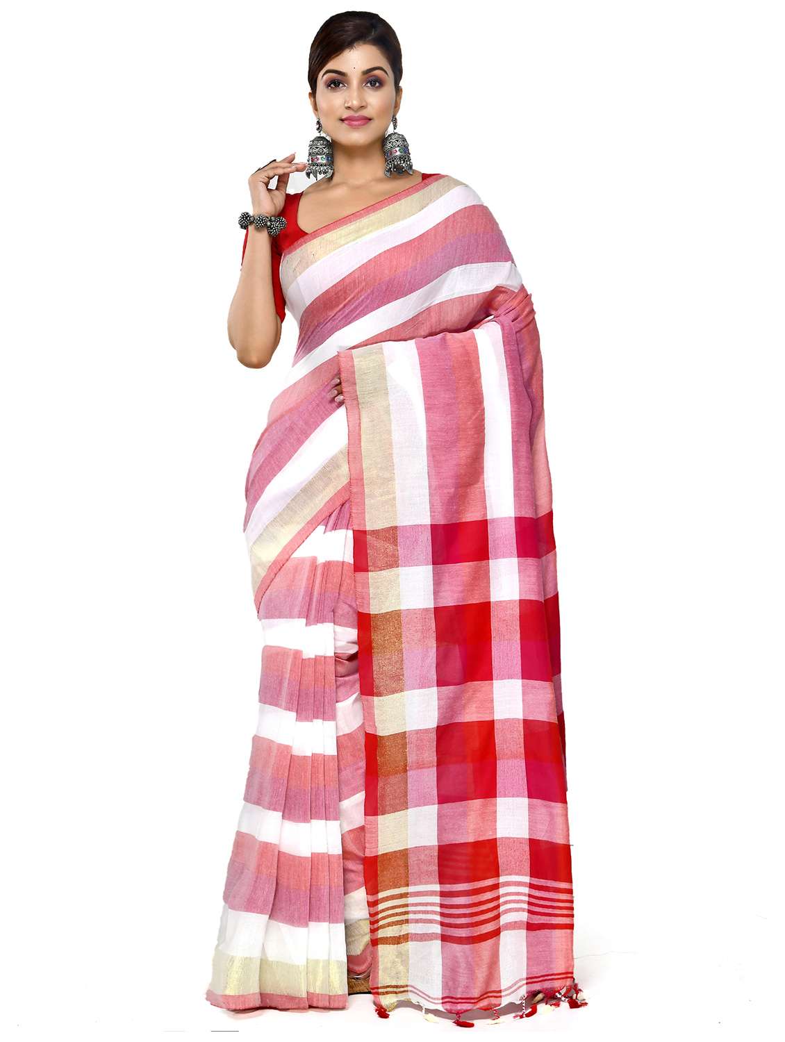 women striped handloom saree