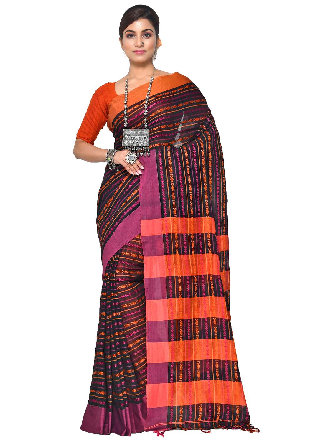 women self design handloom saree - 21537376 -  Zoom Image - 0