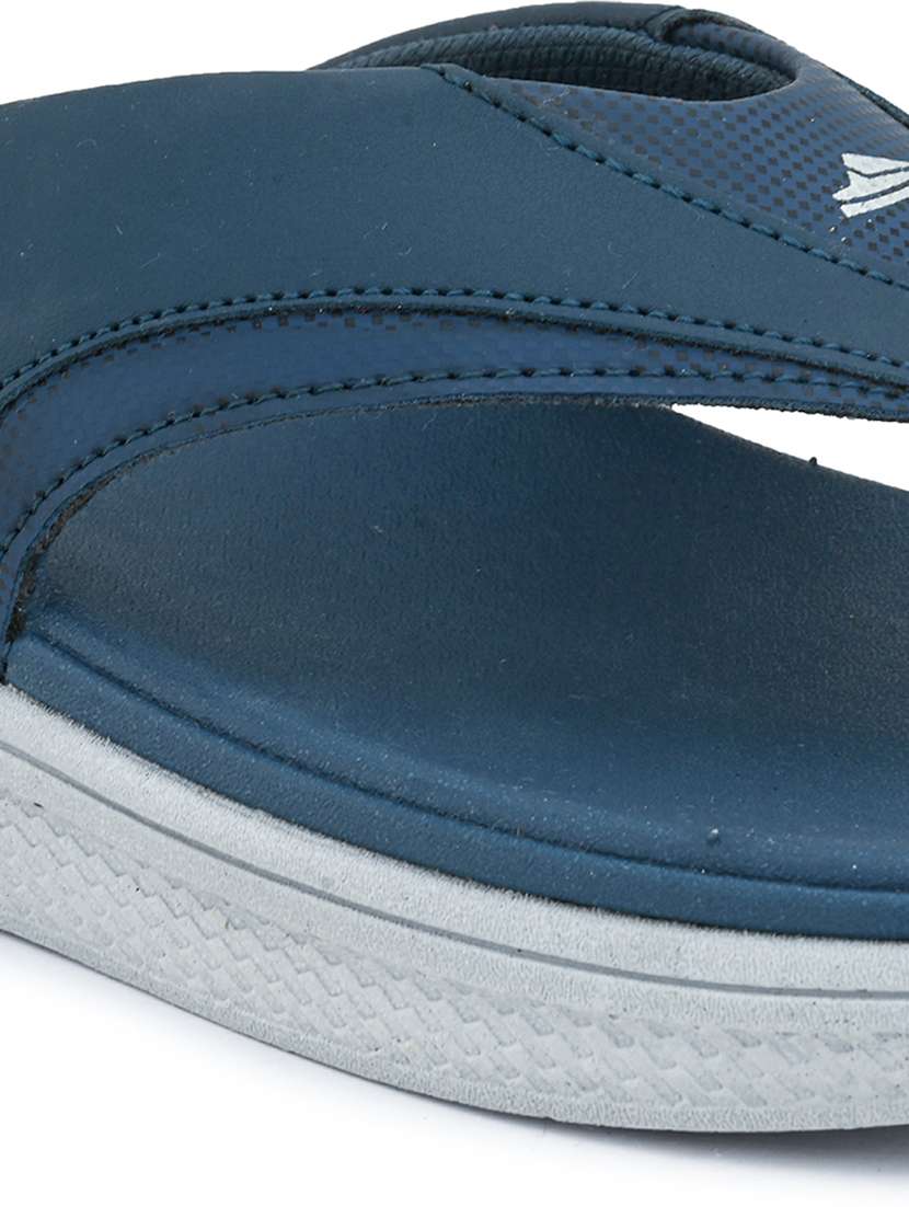 men solid toe separator slippers - 21537522 -  Standard Image - 2