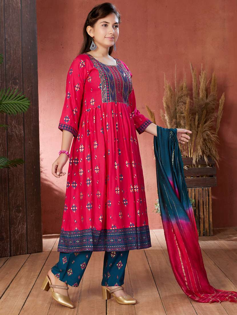 girls printed round neck suit set - 21538416 -  Standard Image - 2