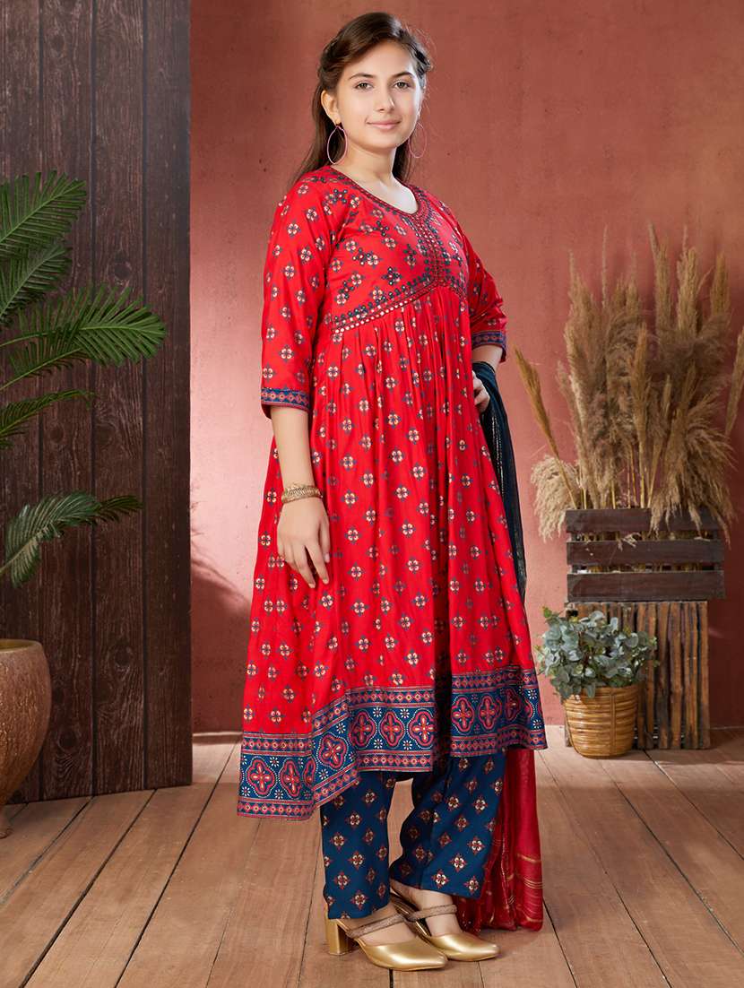 girls printed v neck suit set - 21538418 -  Standard Image - 2