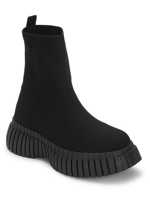 women solid ankle length boots - 21539169 - Standard Image - 0