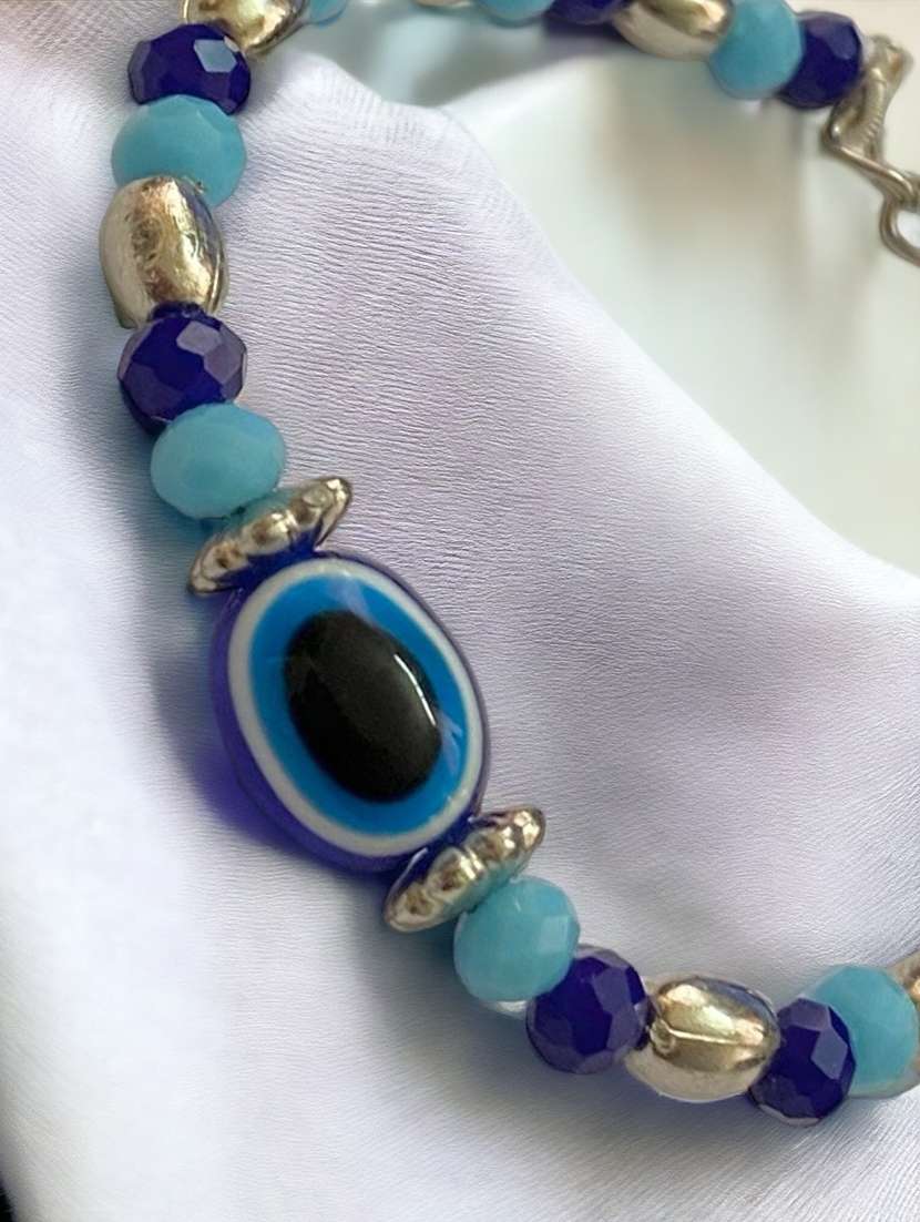 women silver evil eye beaded bracelet - 21541634 - Standard Image - 2