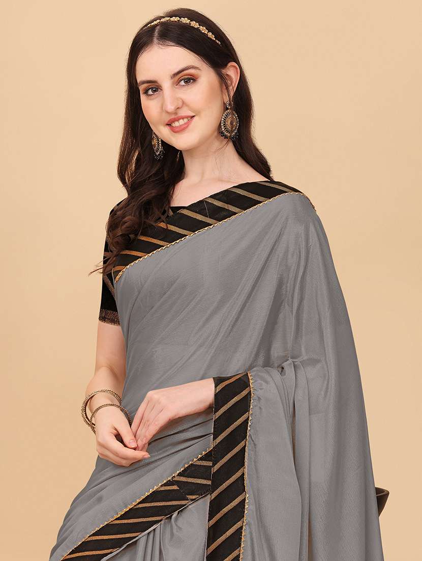 women solid with bordered saree - 21543930 -  Standard Image - 2