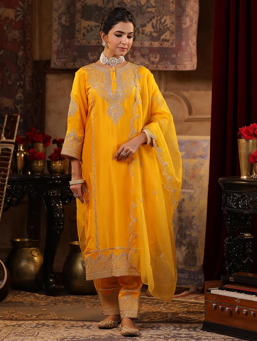 women three quarter sleeve kurta pant with dupatta set