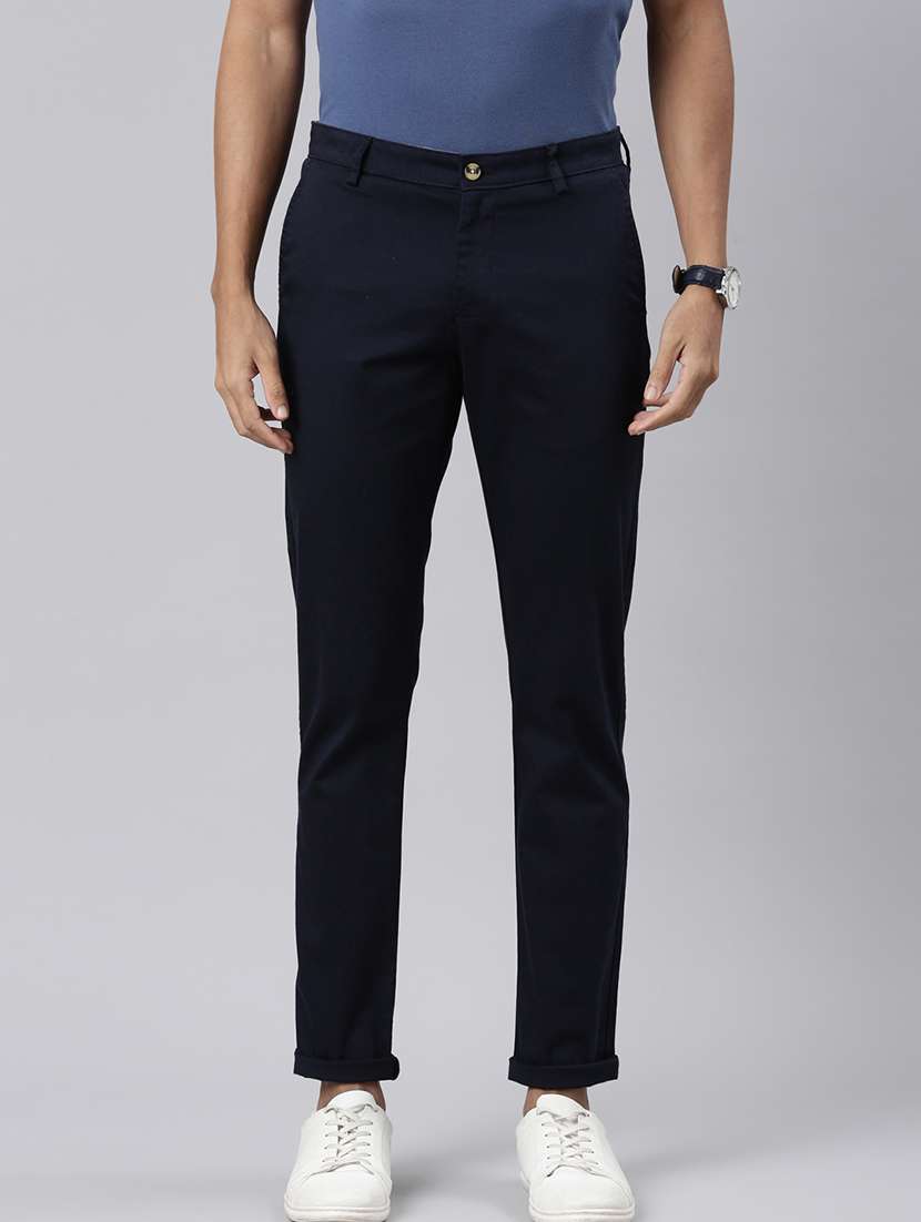 men mid rise solid chinos 