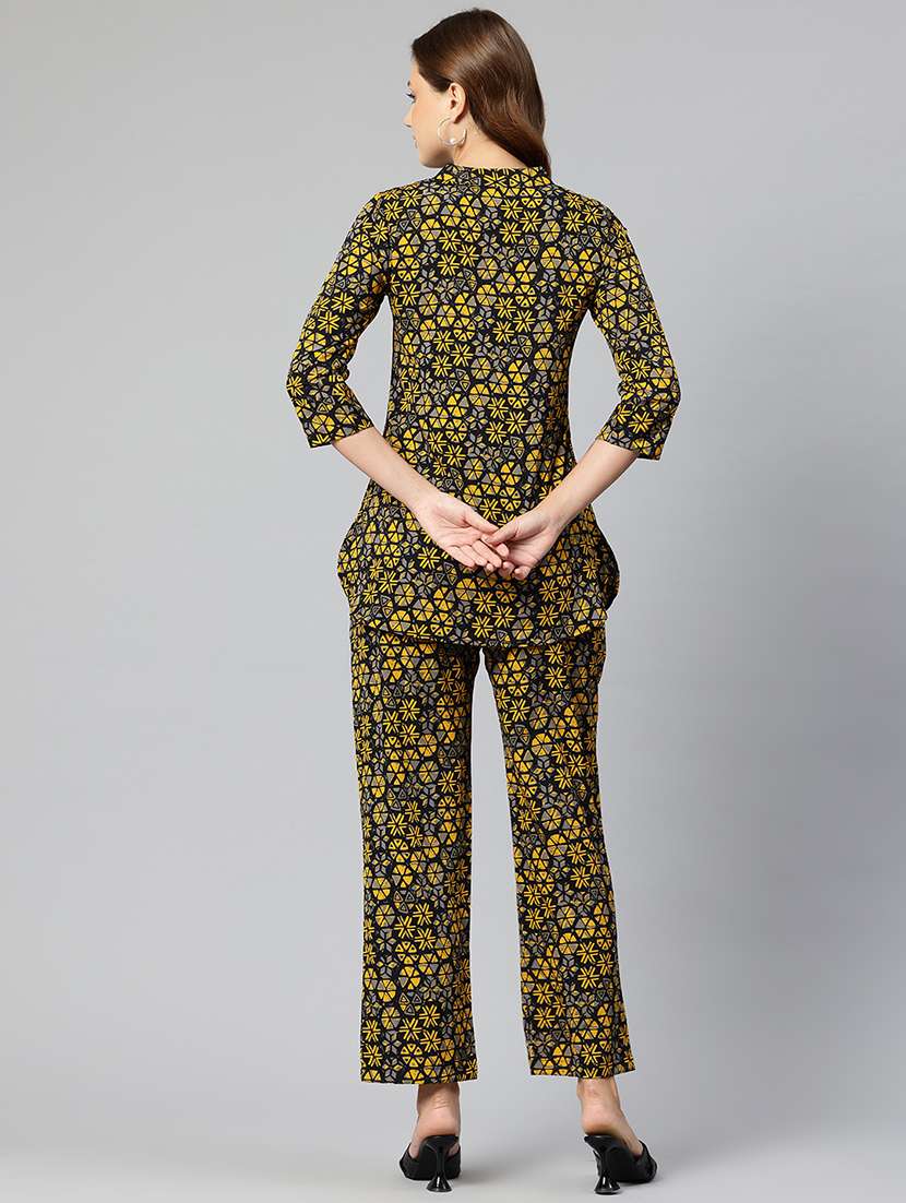 women printed top and trouser co-ord set - 21547523 -  Standard Image - 2