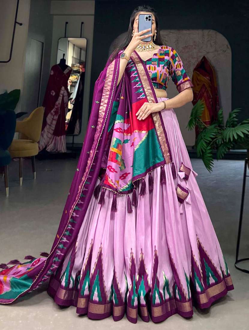 women printed flared lehenga