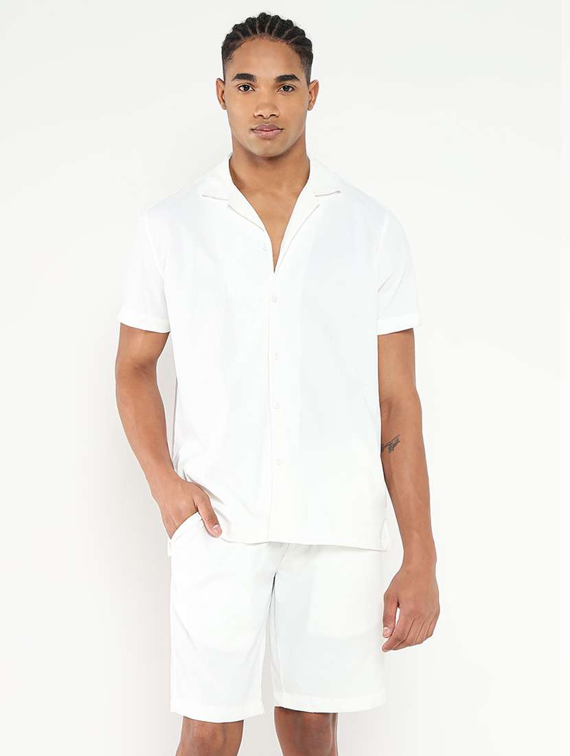 men solid shirt and short co-ord set