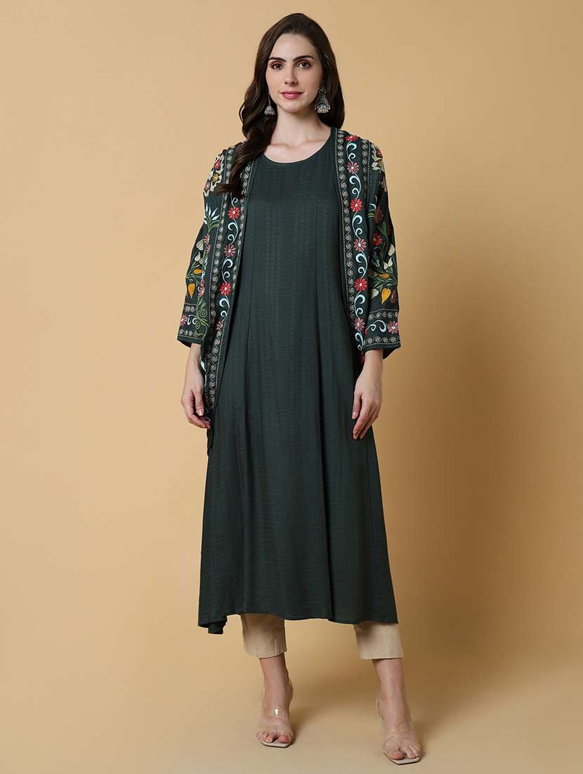women round neck a-line kurta with embroidered jacket