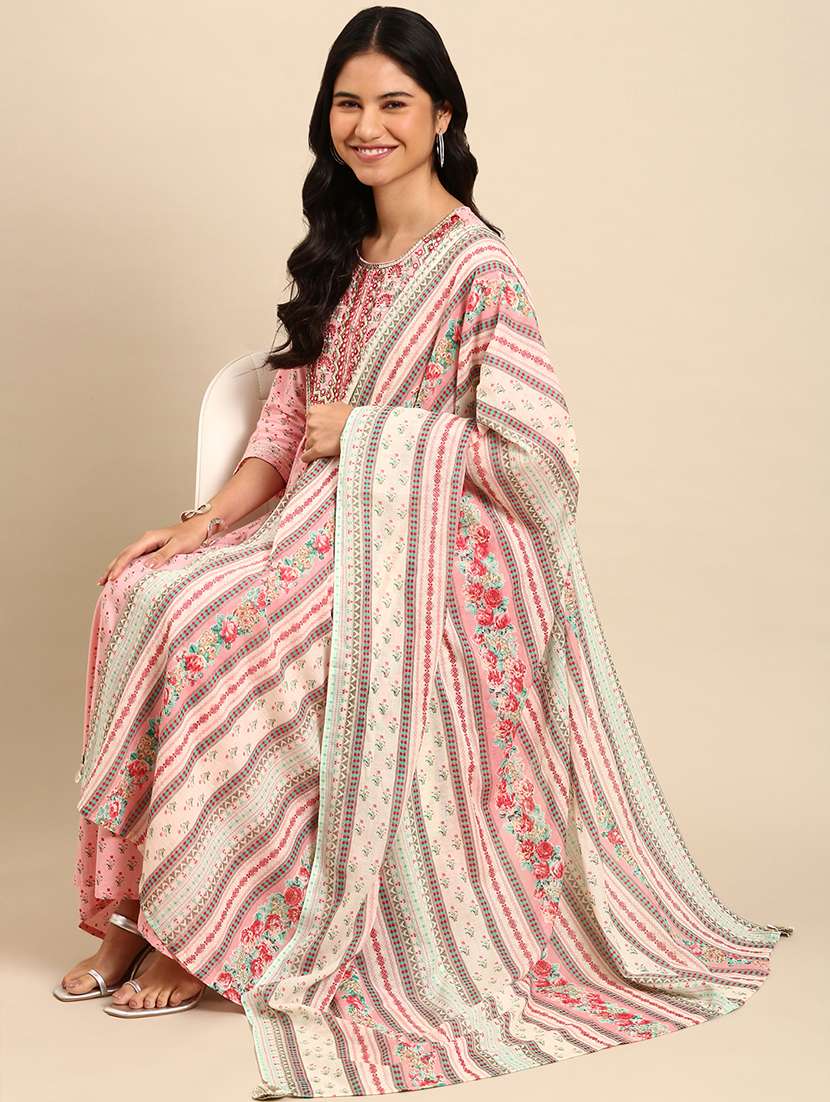 women pink floral printed kurta pant set with dupatta - 21550385 -  Standard Image - 2