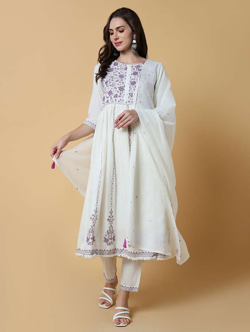 women three quarter sleeve kurta pant with dupatta set